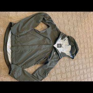 Nike windbreaker